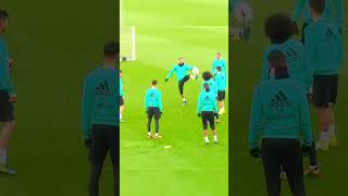 When Ronaldo doing Magic at Training 👑🥶