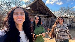 Download lagu Trio Mandili - Azamat (Abkhazian folk song) mp3