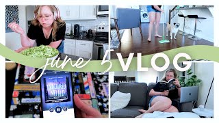 JUNE 5 VLOG | 1st time being triggered by a book, green goddess salad, relaxing bath + keto mug cake