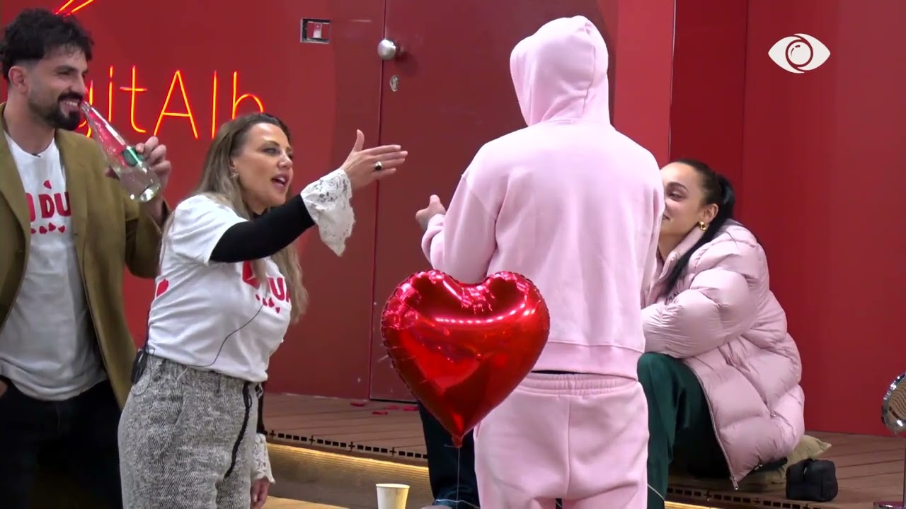 “Dështove te kulaçi?”/ Gerta-Gjestit: Për këto dy fanset e tua të jap dorën, bashkë në finale