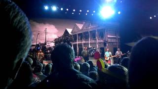 Jimmy Buffett Woman Going Crazy On Caroline Street 2012-01-31 Jacksonville