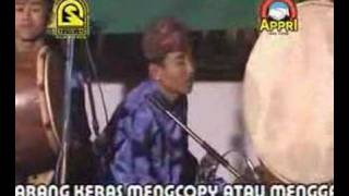 Download lagu S4kera Gondang legi mp3