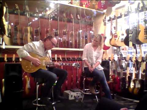 Musik i Butik - Two Generations - Hannah & Ewan Svensson - No1 Guitarshop