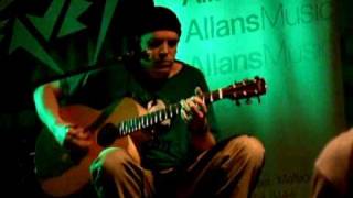 Devin Townsend - Live Solo Acoustic - Solar Winds & Sister (Melbourne 2010).wmv