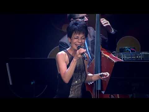 Datevik Hovanesian "Eghniki Pes" - Տաթևիկ Հովհաննիսյան "Եղնիկի պես"