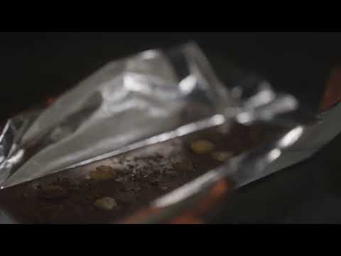 denu Alluring Body Mist & Chocolate