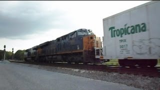 preview picture of video 'CSX Tropicana Juice Train Through Vitus Junction'