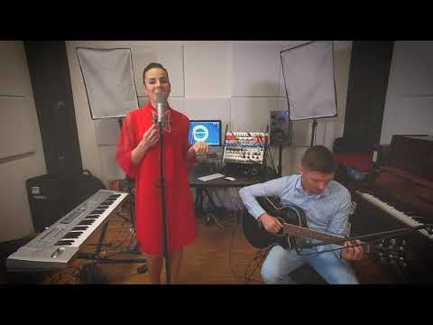 Andra Nedisan - Numele tau Cover Live Session acustic