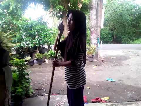 Ibu ibu rempong galak