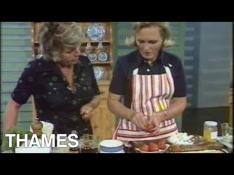 Mary Berry cooks Beef Casserole | Cooking Retro Style...