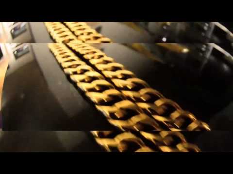 Soulja Boy Feat. Vinny Cha$e - "LV & Champagne"