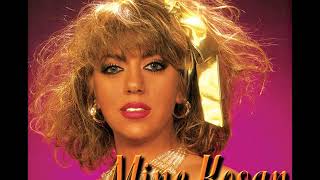 Mine Koşan - Yakarsa Dünyayı Garipler Yakar