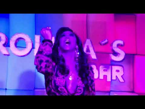 Show Isabelly Di Mônaco em Carolina’s bar