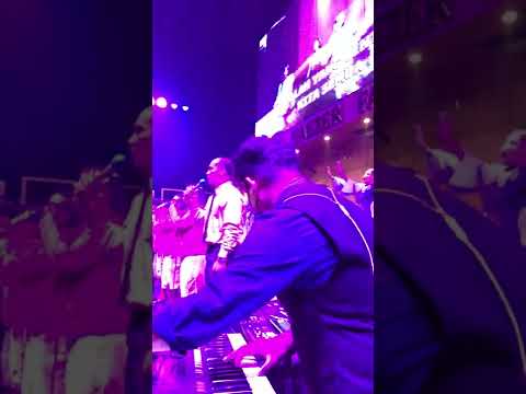 Allah Ditinggikan Dengan Sorak sorai - Medley Allah Kita Heran & Besar