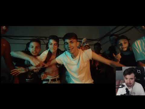 Reactionez la: Aron x Niku - NU E CEF