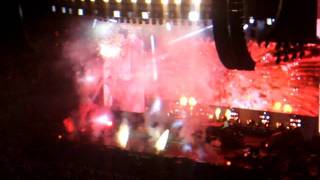 Live &amp; Let Die (Pyrotechnics) - Paul McCartney - MEN, Manchester - 19th December 2011