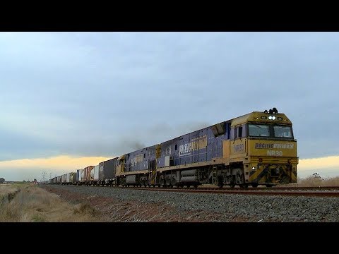Pacific National Container Train PM6 - PoathTV Australian Trains & Railways 2017