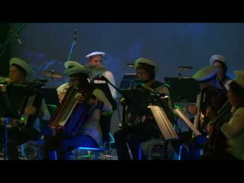 Freedom Day (L.Papens) door accordeonorkest Dansende Vingers Meeuwen (B)