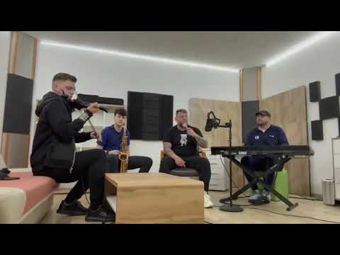 Vasilică Puștiu - De ce fug mama la tine live % la %  (cover)