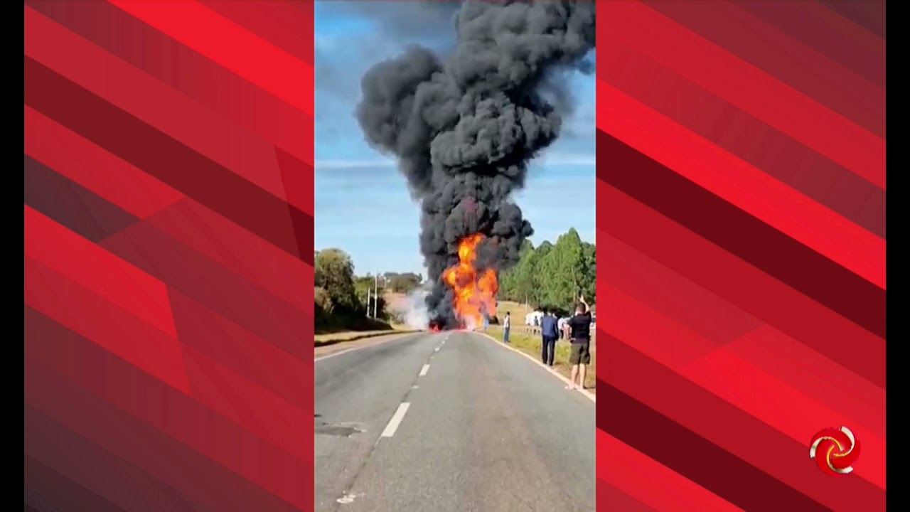 Acidente trava trânsito na Fernão Dias