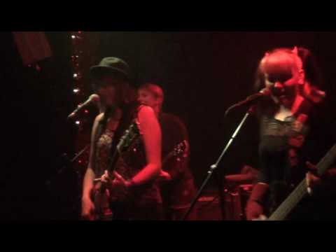 DivaKollektiv - Rot - (verbessertes Audio)