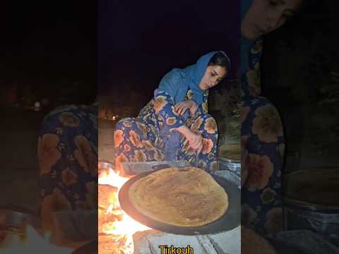 Nomadic life: Baking traditional bread over a fire with a nomadic woman🍞🔥