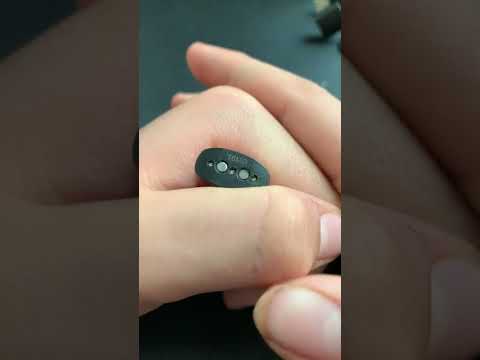YouTube video about: How to take apart a vuse alto battery?