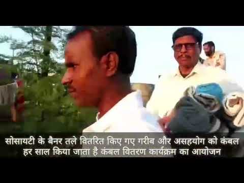 कबाड़ बीनने वाले बच्चों के हाथों में थमाई किताबें