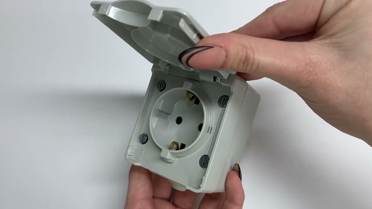 Розетка зовнішня одинарна з/з VIDEX BINERA IP65 (VF-BNW21G-G)