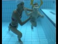 Дети под водой 