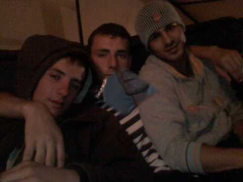 NiGHT WoLF ft. LeGeNDa & LiLi G - Ndoshta sjemi bashk 2009