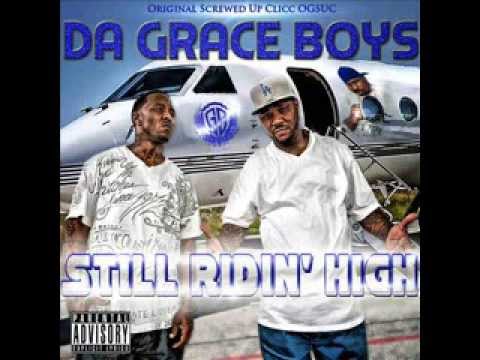 DA GRACE BOYS feat. DOUGIE-D & BIG PUP - Im Sumn Now