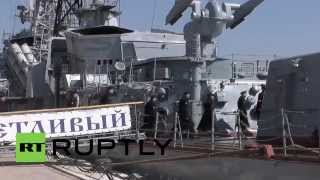 preview picture of video 'Russia: Black Sea Fleet blessed with Holy Fire in Sevastopol'