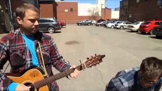 Street musicians sings(Weary Saints)by(Dustin Kensrue)