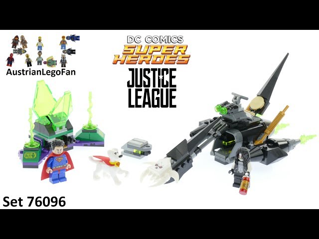 Vídeo relacionado con LEGO DC Super Heroes Minifigure - Superman (with Kryptonite and Display Stand) 76096