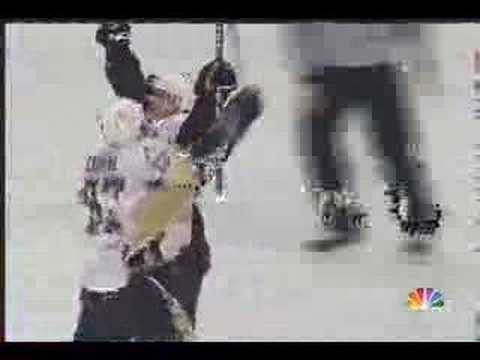 Crosby's Reaction to Backstrom's Own Goal -March 9 08