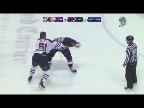 Mark Louis vs Trevor Gillies