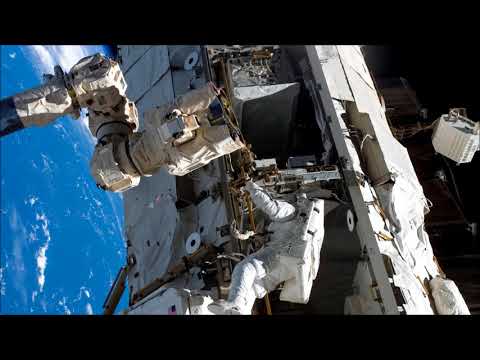 Aux 88 with DJ Di'jital - Live @ Fuse-in Detroit (29-05-2005)