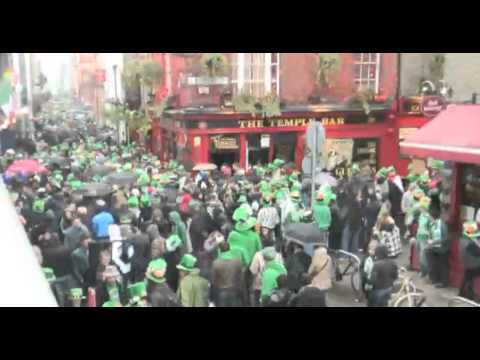 Dublin Pub Green For St Patrick's Day