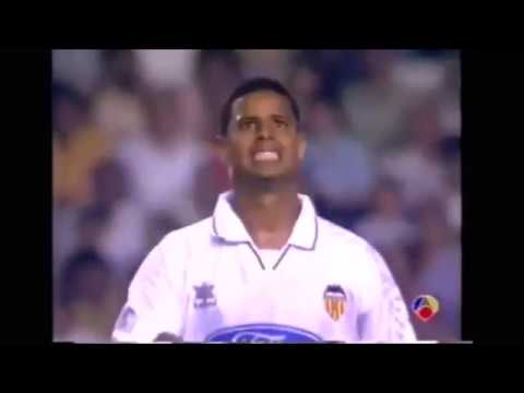 Marcelinho Carioca vs Barcellona