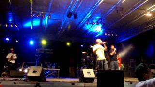 Lu trenu/La gioia ca crea - Sud Sound System Villa Vomano 2011