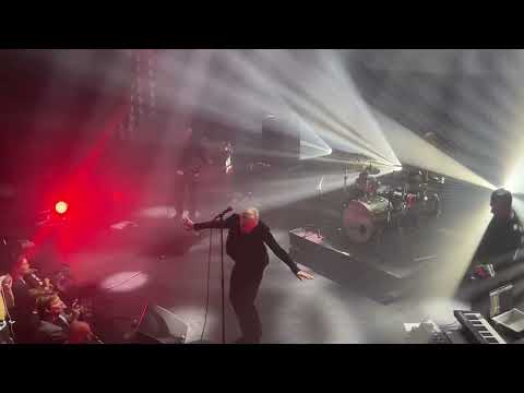 Anja Huwe (Xmal Deutschland) - Mondlicht (live at Grauzone)