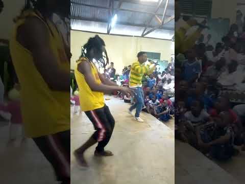 Javanny mpambe electrifying performance at Taita Taveta sagalla {mwalangi social Hall}