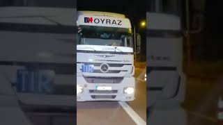 BURSA’DA TIR İLE OTOMOBİL ÇARPIŞTI: 1 ÖLÜ, 7 YARALI