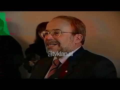 Fatos Nano dhe festa në PS me gazetaret  (30 Dhjetor 1999)