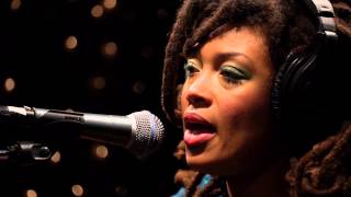 Valerie June - Twined &amp; Twisted (Live on KEXP)