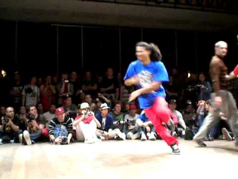 Dynamic Rockers VS Ruffnek Attack@Floor Wars International 2010