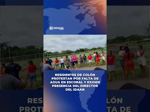 Residentes de la comunidad de Escobal, en Colón, realizaron una protesta...