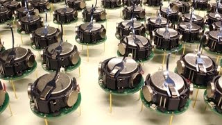 Self-assembly of thousand little robots "Kilobots" to form complex shapes.