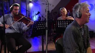 Merry Christmas and Goodbye - Les Callard feat Fran King